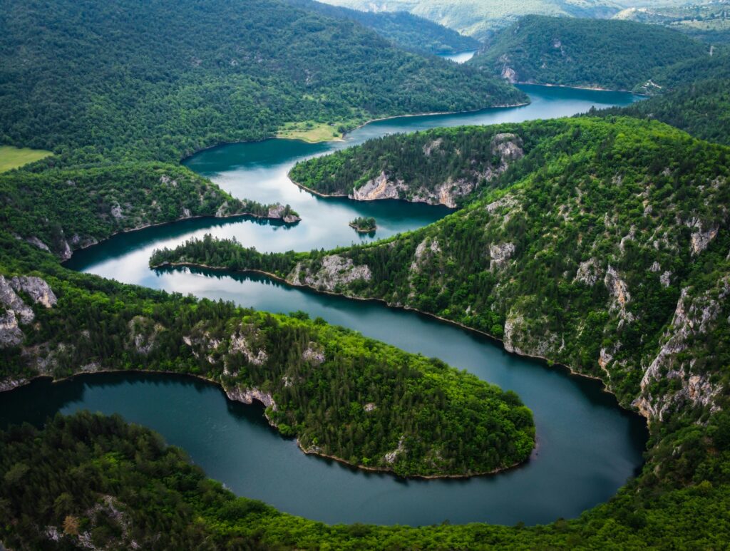 Montenegro travel itinerary
Montenegro vs Croatia
Where to go in the Balkans