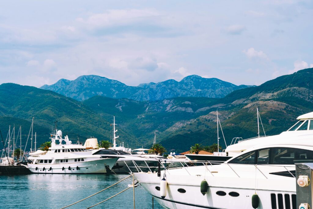Montenegro travel itinerary
Montenegro vs Croatia
Where to go in the Balkans