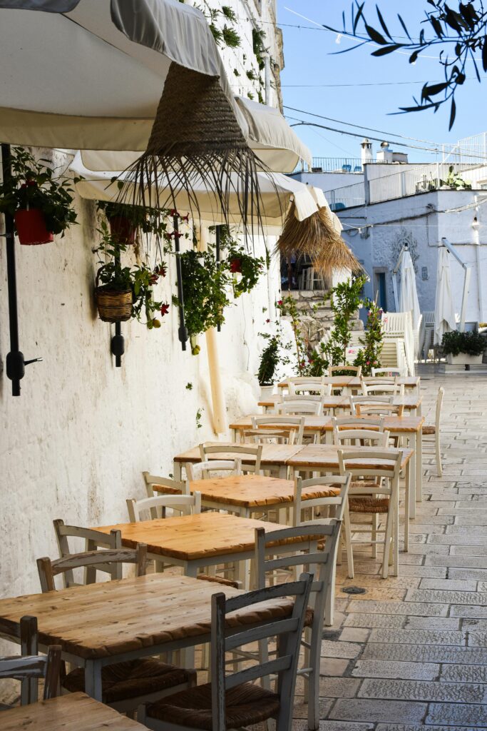 Puglia food travel, best restaurants in Puglia, cooking classes Italy, Puglia wine, Altamura bread,
culinary experiences Italy